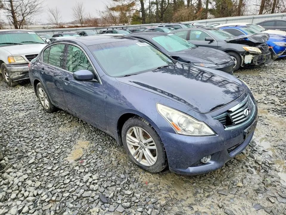 2011 INFINITI G37   