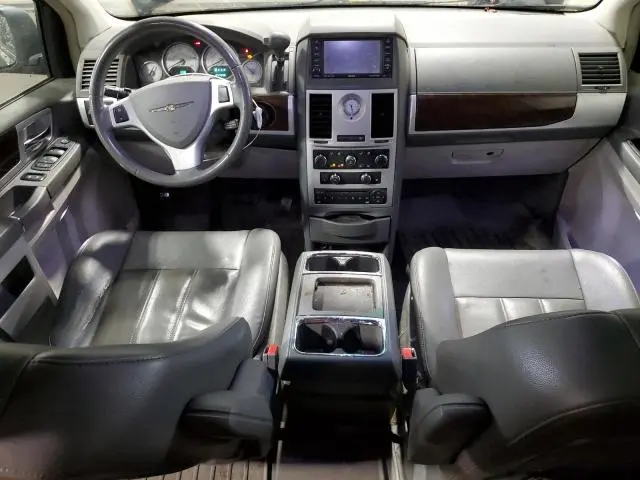 2010 CHRYSLER TOWN & COUNTRY TOURING  