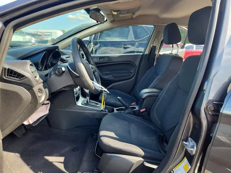 2018 FORD FIESTA SE  