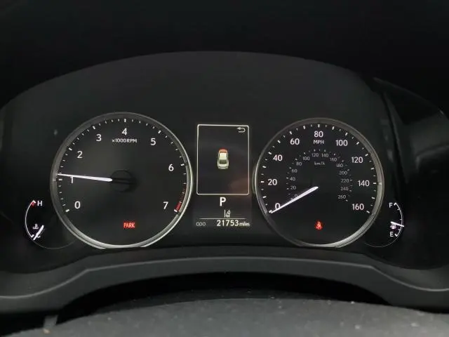 2021 LEXUS IS 300  