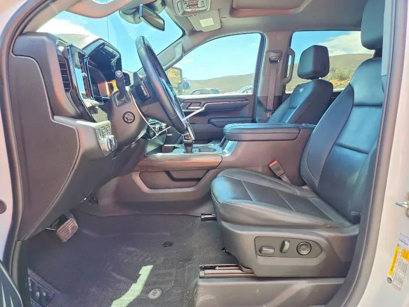 2024 GMC SIERRA K1500 SLT  