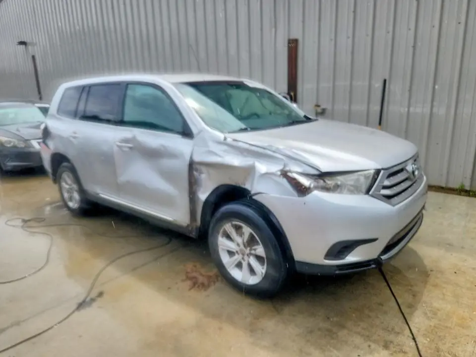 2012 TOYOTA HIGHLANDER BASE  