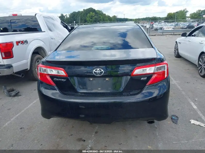 2013 TOYOTA CAMRY SE