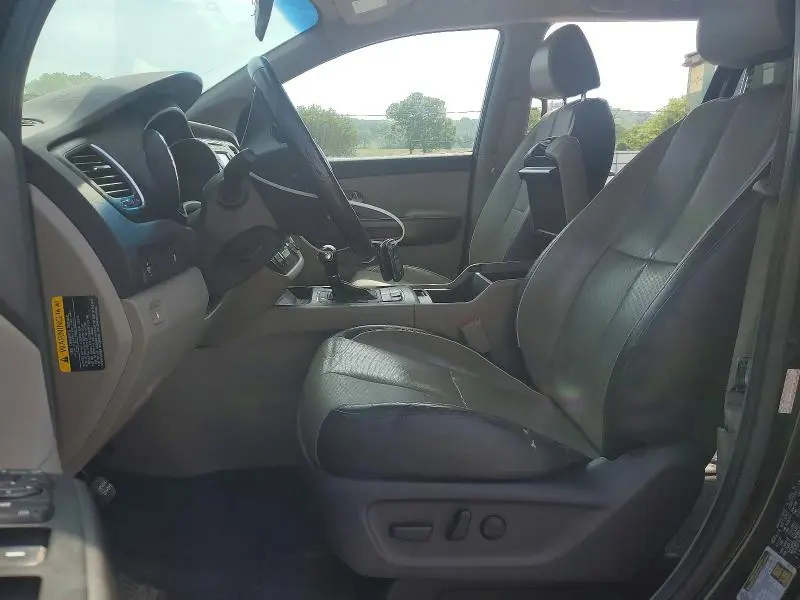 2016 KIA SEDONA LX  