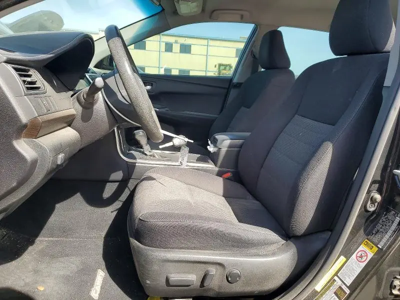 2016 TOYOTA CAMRY LE  