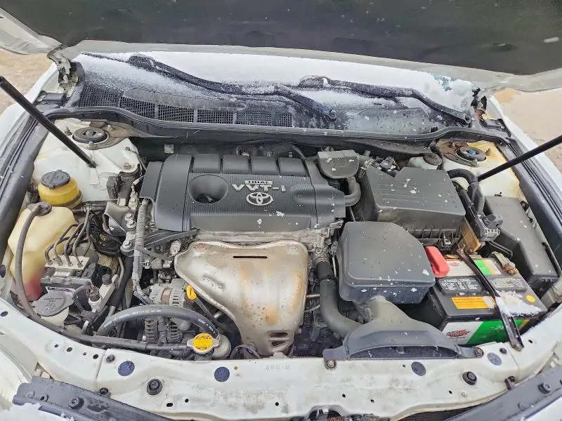 2010 TOYOTA CAMRY LE  