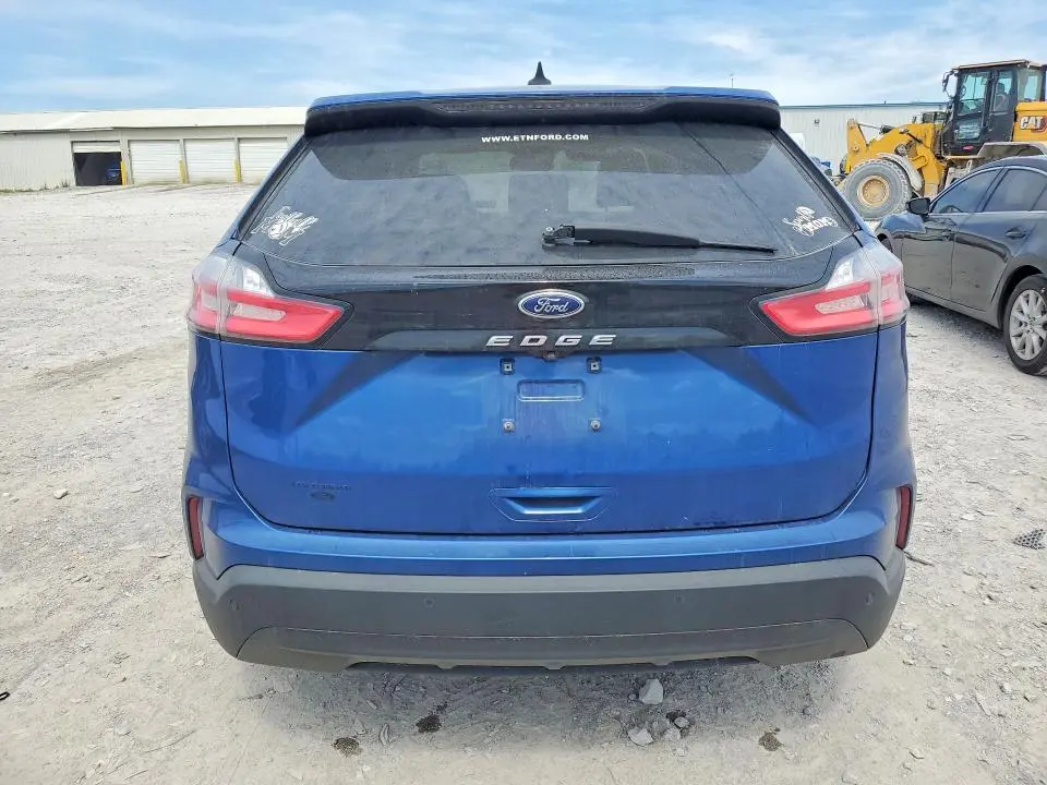 2021 FORD EDGE SE  