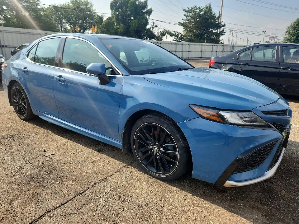 2023 TOYOTA CAMRY XSE  