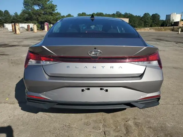 2021 HYUNDAI ELANTRA SE  