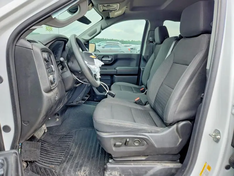 2025 CHEVROLET SILVERADO K1500 CUSTOM  