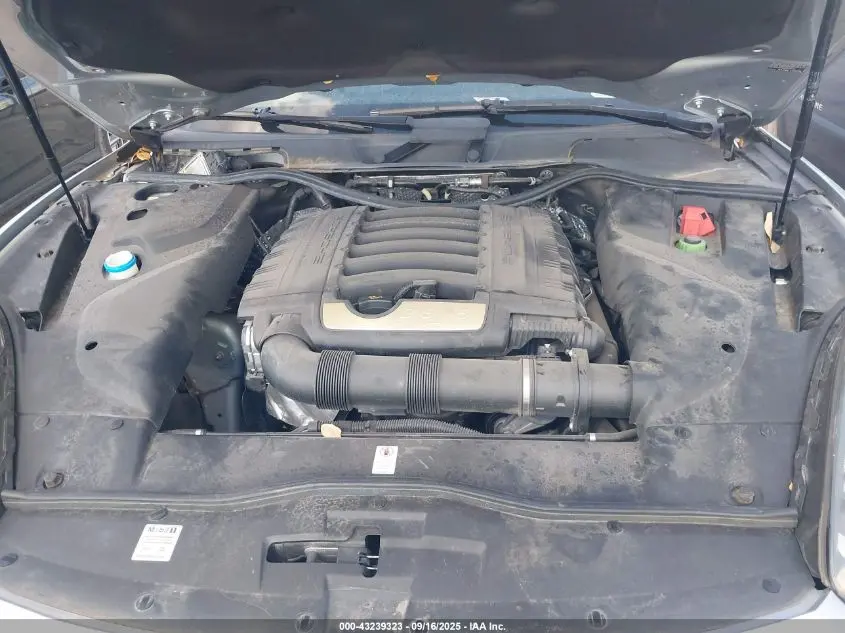 2017 PORSCHE CAYENNE PLATINUM EDITION