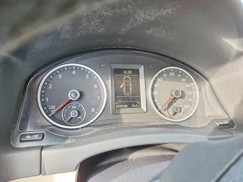 2013 VOLKSWAGEN TIGUAN S  