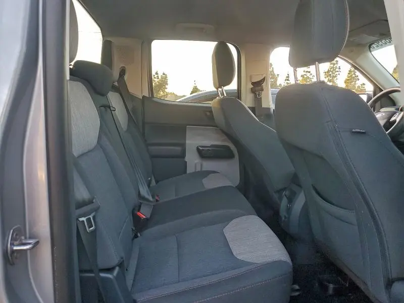 2023 FORD MAVERICK XL  