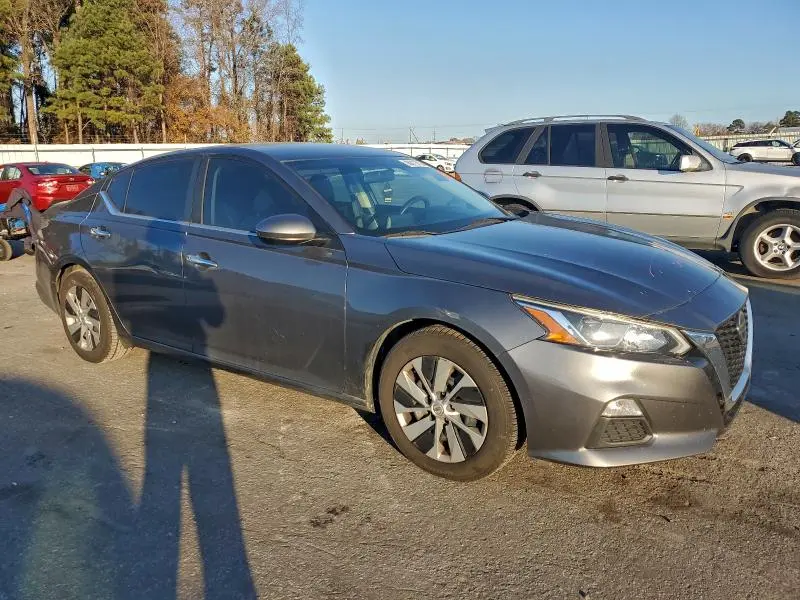 2019 NISSAN ALTIMA S  