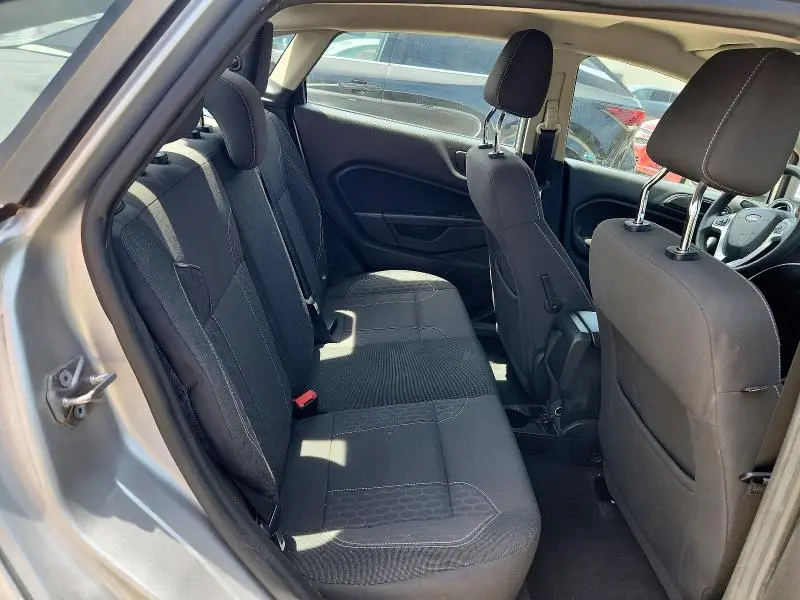 2017 FORD FIESTA SE  
