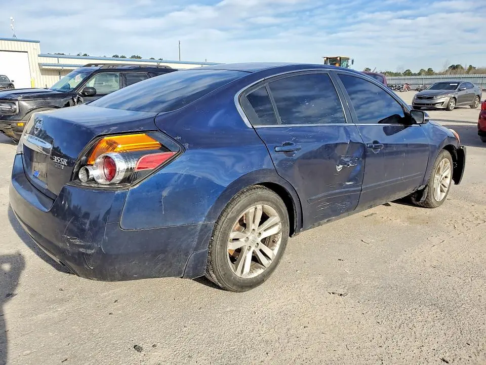 2010 NISSAN ALTIMA 3.5 SR  