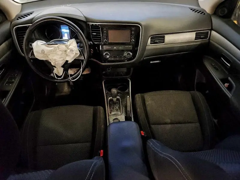 2017 MITSUBISHI OUTLANDER ES  