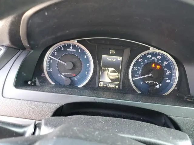 2016 TOYOTA CAMRY LE  