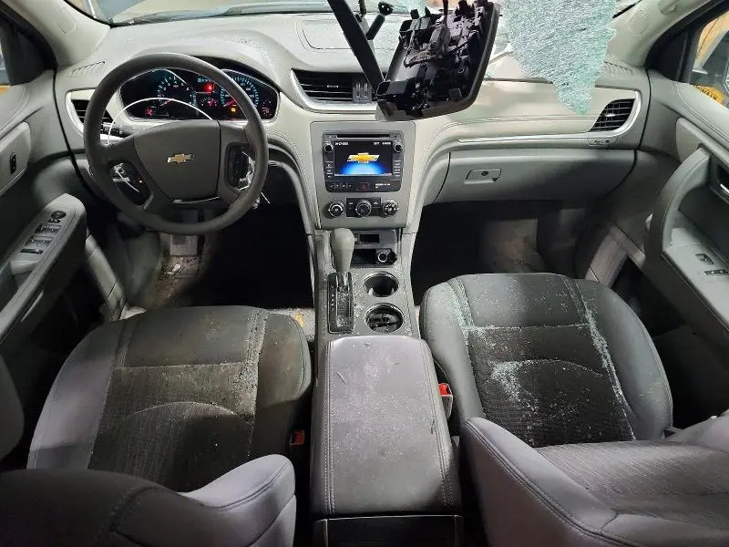 2013 CHEVROLET TRAVERSE LS  