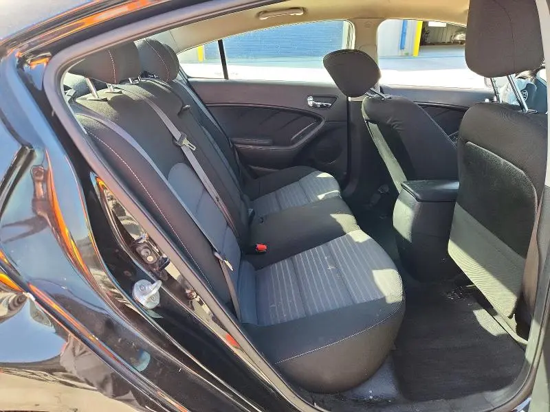 2017 KIA FORTE S  