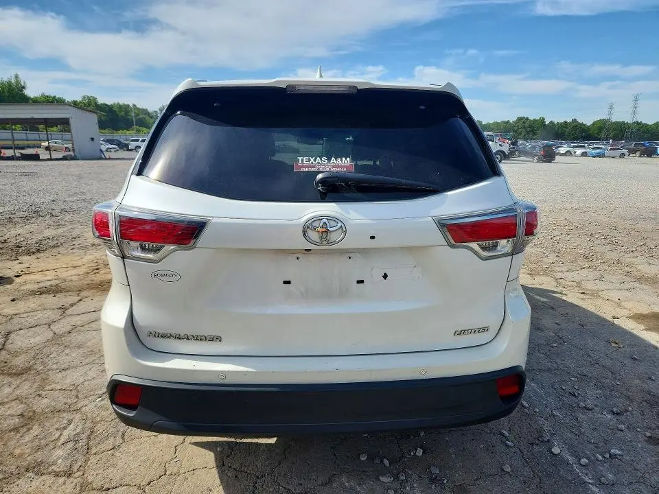 2016 TOYOTA HIGHLANDER LIMITED  
