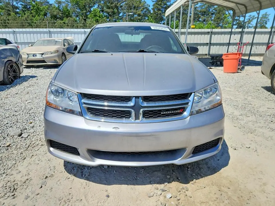 2013 DODGE AVENGER SE  