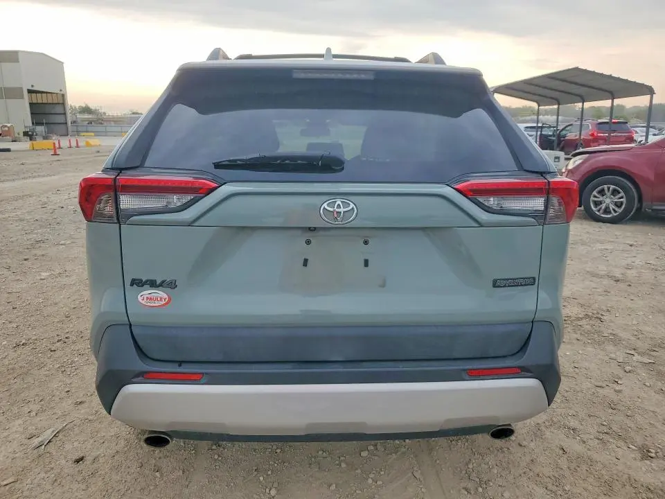 2019 TOYOTA RAV4 ADVENTURE  