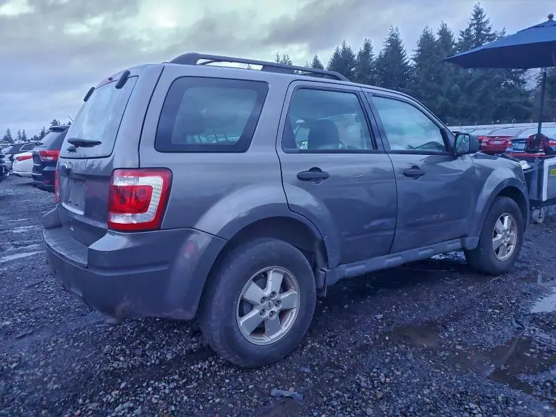 2012 FORD ESCAPE XLS  