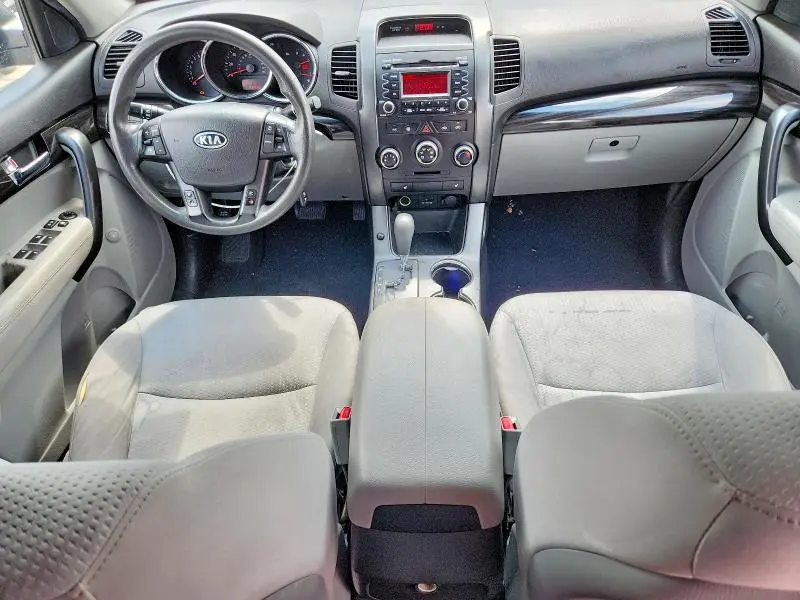 2012 KIA SORENTO LX  
