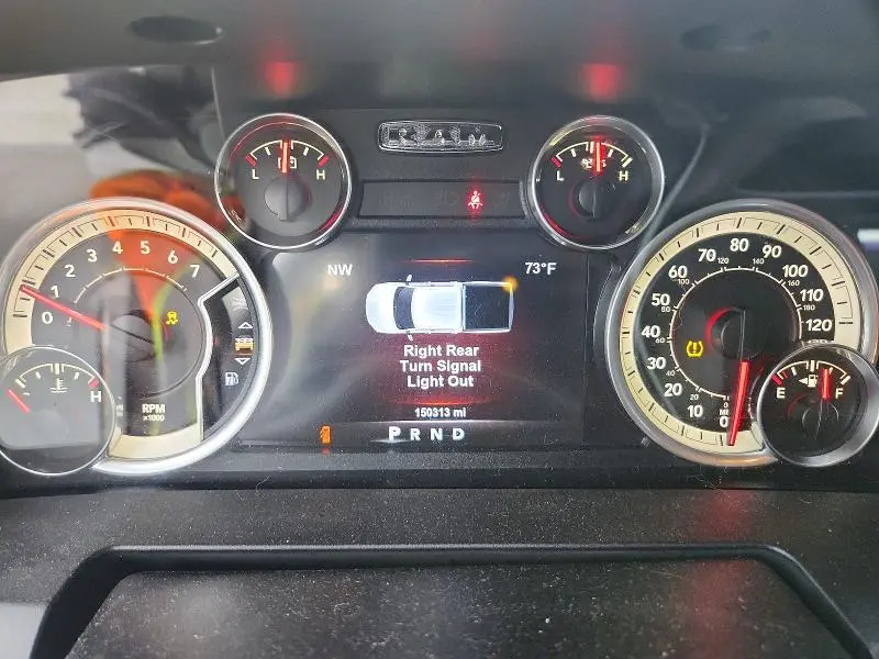 2017 RAM 1500 SLT  