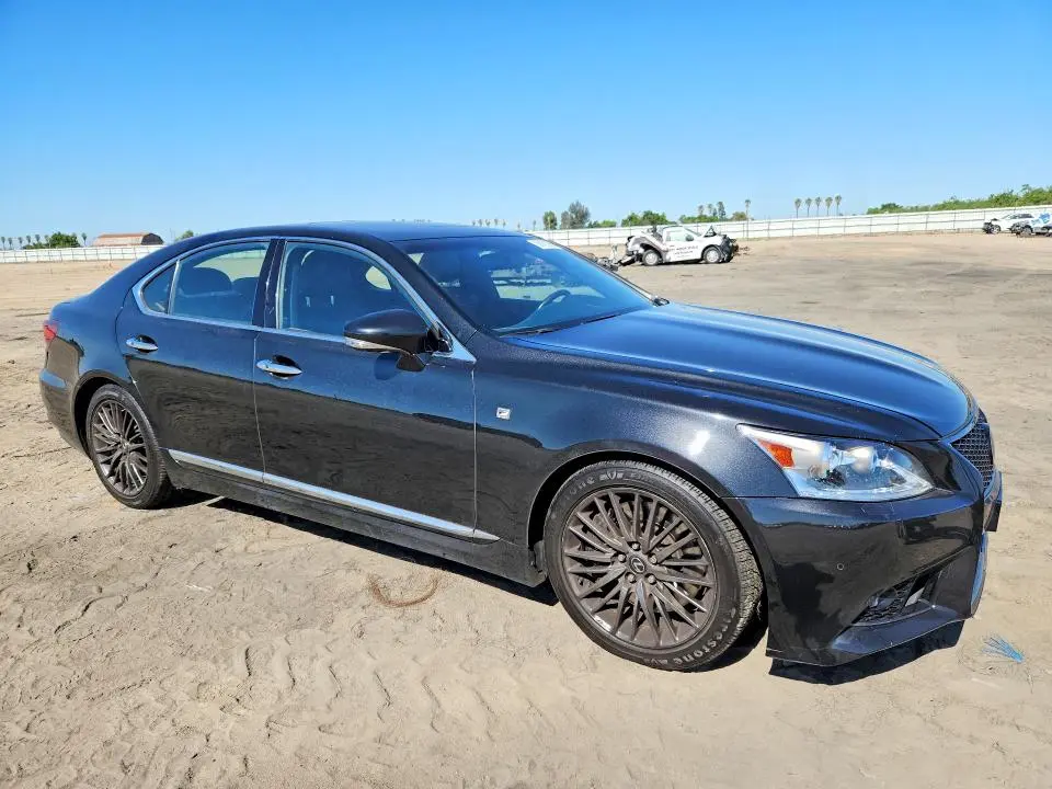 2017 LEXUS LS 460  