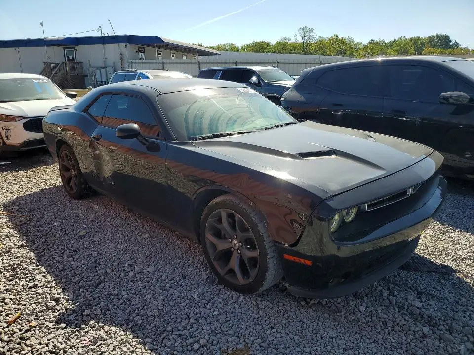 2017 DODGE CHALLENGER SXT  