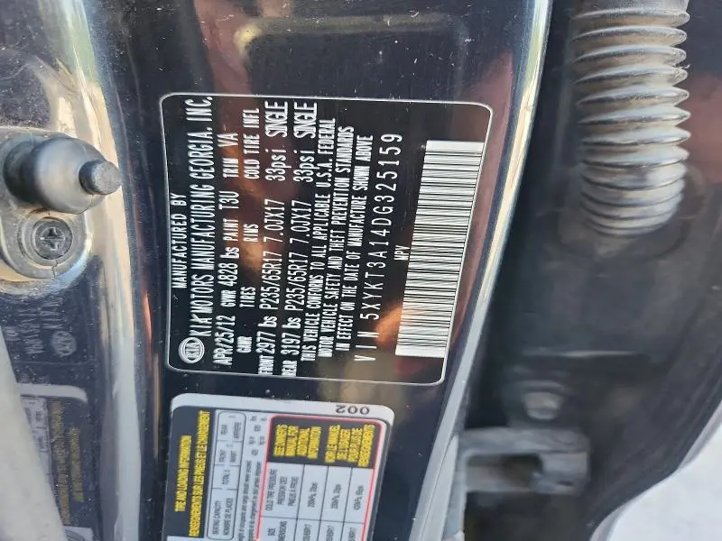2013 KIA SORENTO LX  