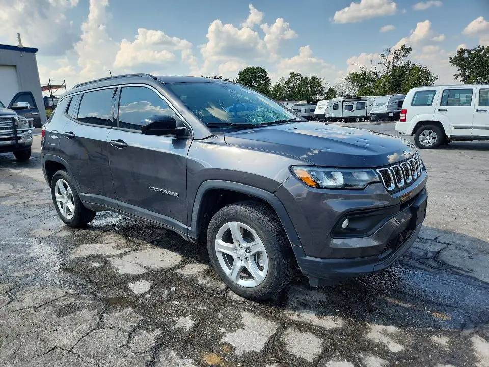 2023 JEEP COMPASS LATITUDE  