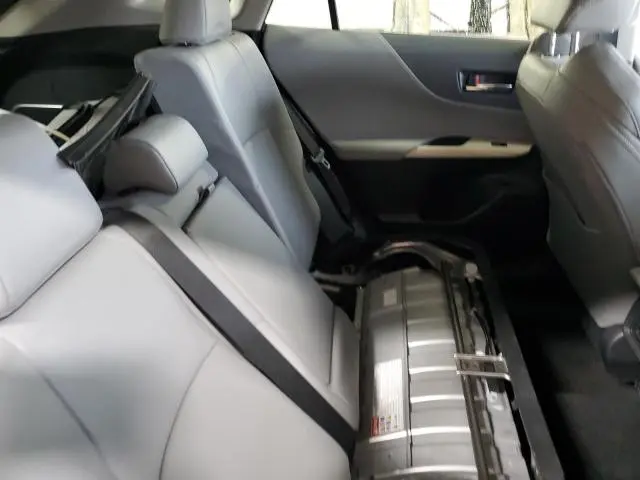 2024 TOYOTA VENZA LE  