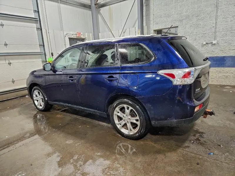 2014 MITSUBISHI OUTLANDER SE  