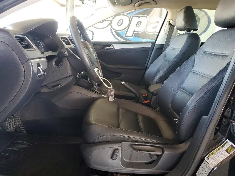 2014 VOLKSWAGEN JETTA SE  