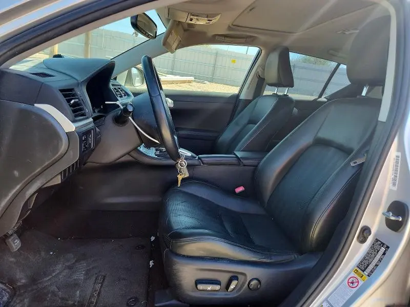 2013 LEXUS CT 200 H   