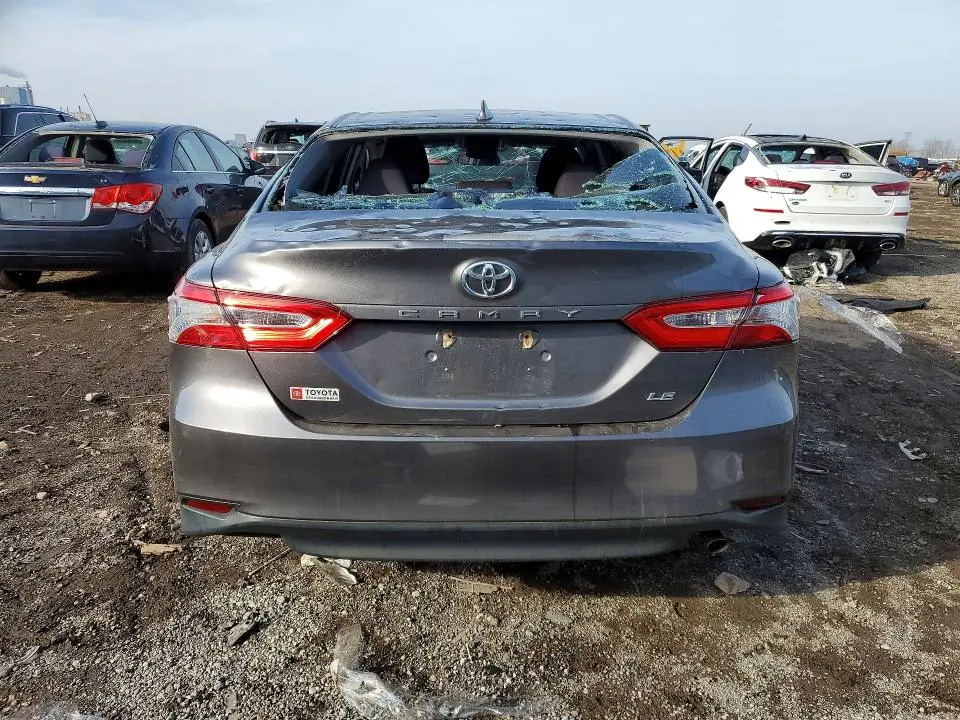 2019 TOYOTA CAMRY LE  