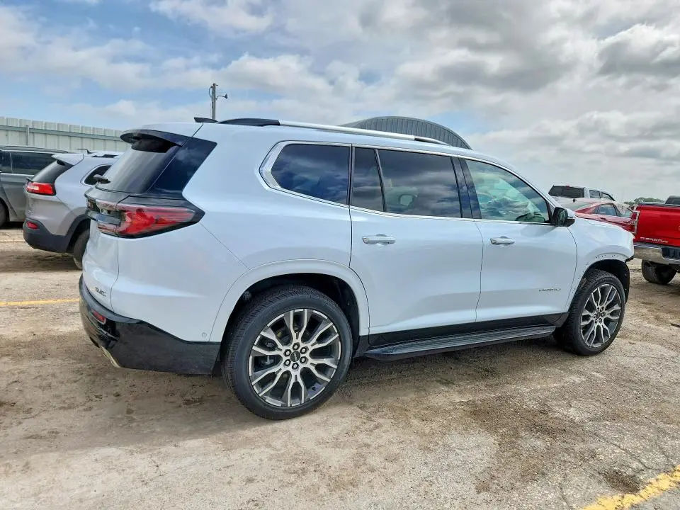 2026 GMC ACADIA DENALI ULTIMATE  