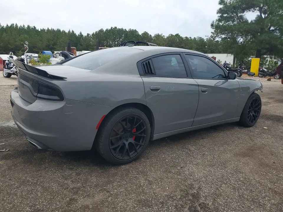 2018 DODGE CHARGER SXT  