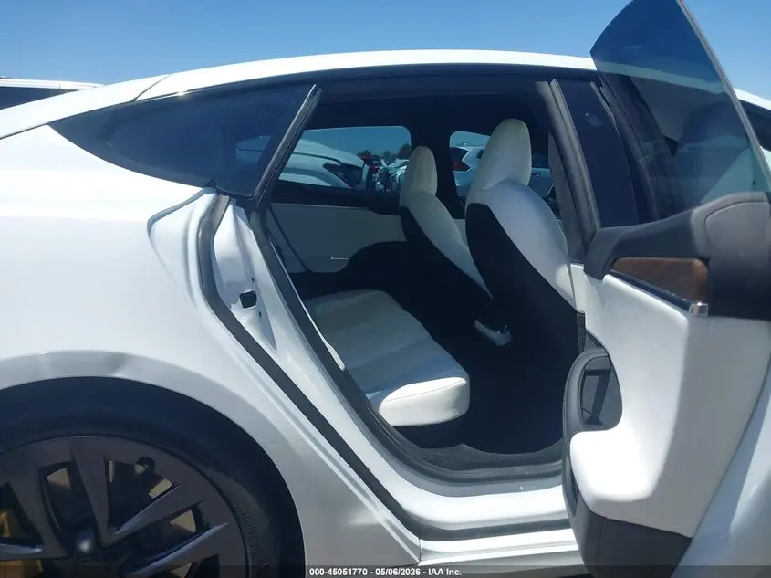 2022 TESLA MODEL S DUAL MOTOR ALL-WHEEL DRIVE