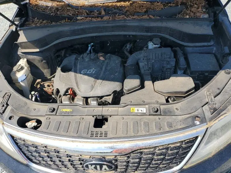 2015 KIA SORENTO LX  