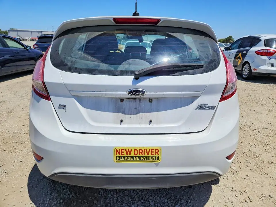 2014 FORD FIESTA SE  