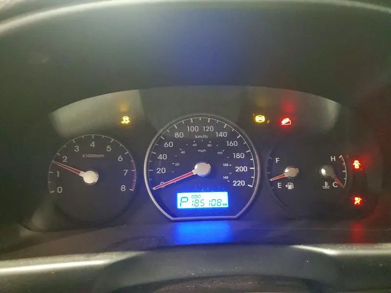 2012 HYUNDAI SANTA FE GLS  