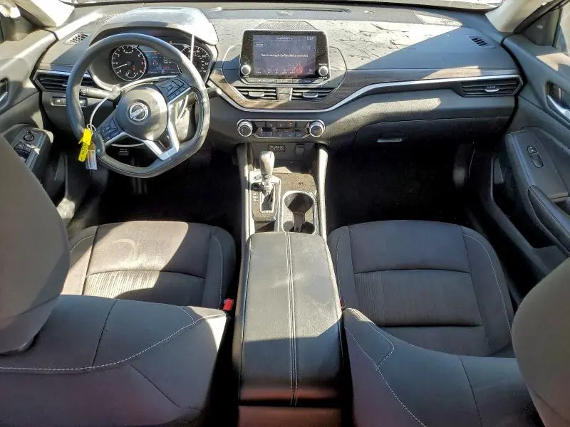 2024 NISSAN ALTIMA SV  