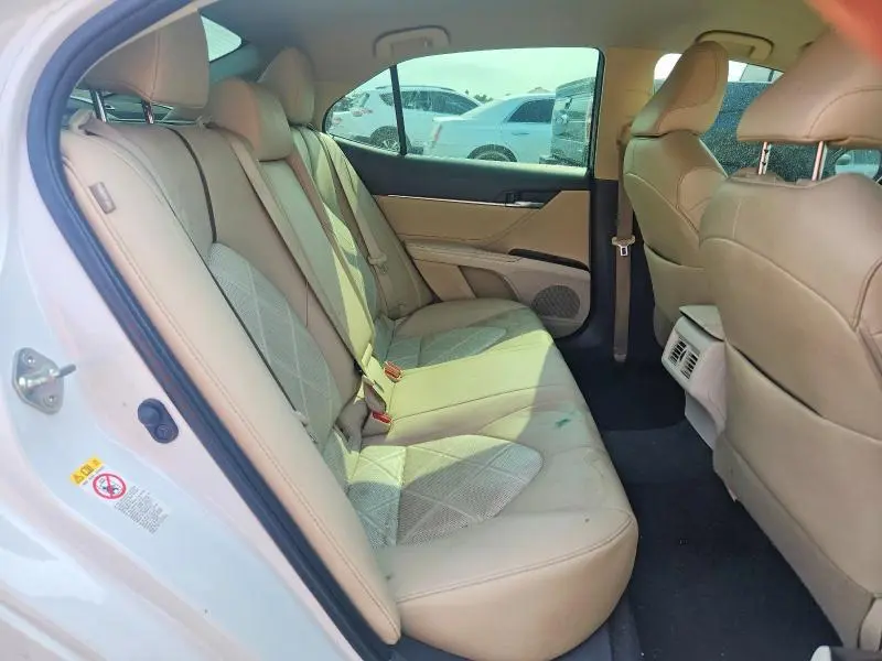 2018 TOYOTA CAMRY XLE  