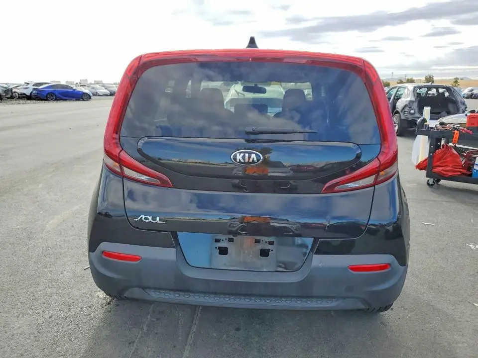 2021 KIA SOUL LX  