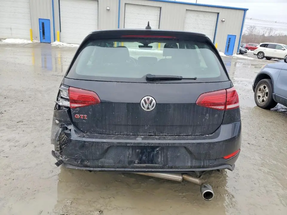 2021 VOLKSWAGEN GTI S  