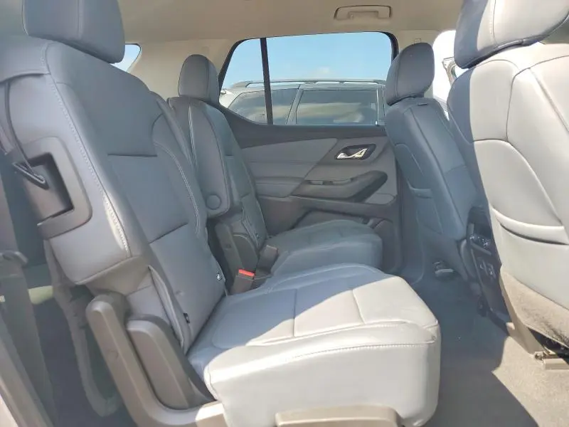 2021 CHEVROLET TRAVERSE LT  
